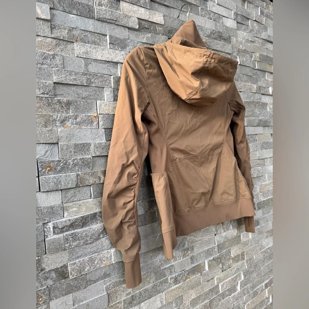 LuLulemon Beyond the Studio Beige Tan Brown Safari Hoodie Jacket 6 - Picture 15 of 16